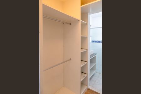 Casa de condomínio à venda com 113m², 3 quartos e 2 vagasQuarto 3 suíte - closet