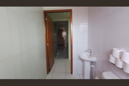 Casa para alugar com 120m², 2 quartos e 5 vagasBanheiro 2