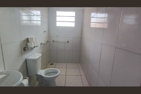 Casa para alugar com 120m², 2 quartos e 5 vagasBanheiro 2