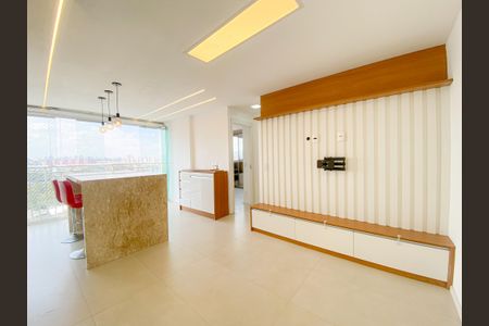 Sala de apartamento à venda com 2 quartos, 50m² em Parque Industrial Tomas Edson, São Paulo