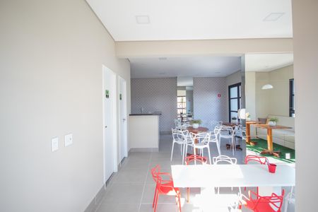 Apartamento à venda com 52m², 2 quartos e sem vagaÁrea comum - Salão de festas