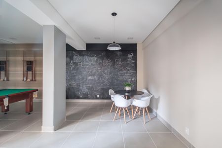 Apartamento à venda com 52m², 2 quartos e sem vagaÁrea comum - Salão de festas