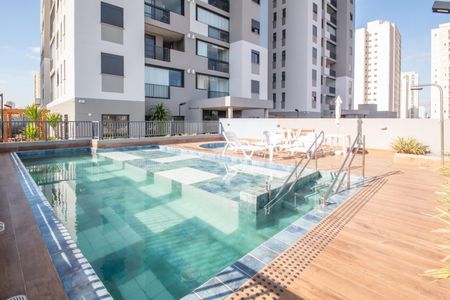 Apartamento à venda com 52m², 2 quartos e sem vagaÁrea comum - Piscina