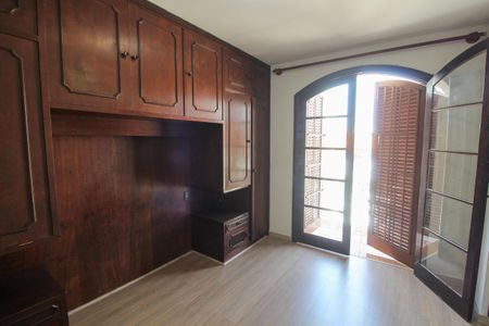 Casa para alugar com 230m², 3 quartos e 2 vagas Casa para alugar com 230m², 3 quartos e 2 vagasQuarto 1