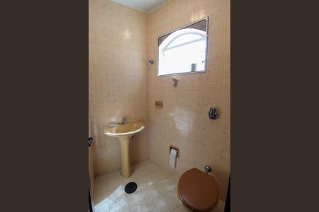 Lavabo de casa para alugar com 3 quartos, 230m² em Butantã, São Paulo