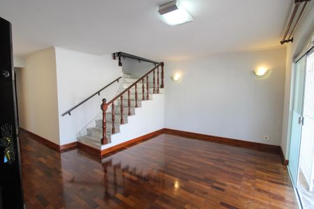 Sala de casa para alugar com 3 quartos, 230m² em Butantã, São Paulo