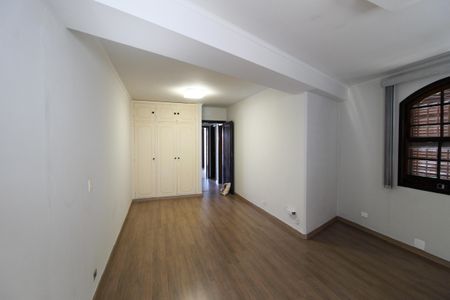 Casa para alugar com 230m², 3 quartos e 2 vagas Casa para alugar com 230m², 3 quartos e 2 vagasQuarto 3