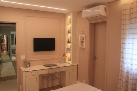 Apartamento à venda com 198m², 3 quartos e 3 vagasSuíte 2