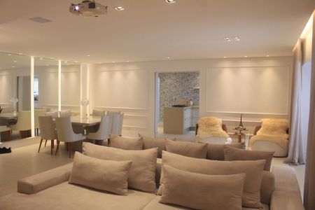 Apartamento à venda com 198m², 3 quartos e 3 vagasSala