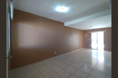 Sala de casa de condomínio para alugar com 4 quartos, 135m² em Gávea, Uberlândia
