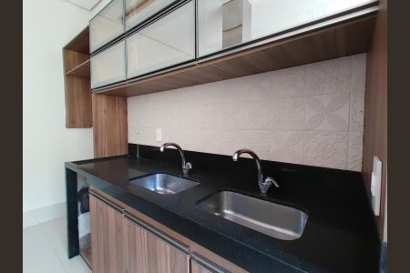 Cozinha de casa de condomínio para alugar com 3 quartos, 120m² em Gávea, Uberlândia