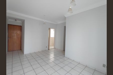 Sala de apartamento para alugar com 3 quartos, 82m² em Santa Mônica, Uberlândia
