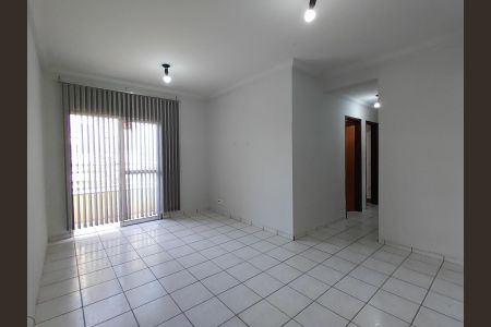 Sala de apartamento para alugar com 3 quartos, 85m² em Santa Mônica, Uberlândia