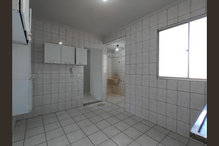 Cozinha de apartamento para alugar com 3 quartos, 85m² em Santa Mônica, Uberlândia