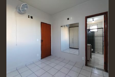 Sala de apartamento para alugar com 3 quartos, 85m² em Santa Mônica, Uberlândia