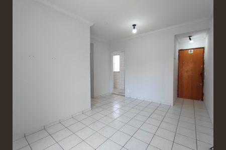 Sala de apartamento para alugar com 3 quartos, 85m² em Santa Mônica, Uberlândia