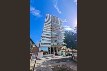 Apartamento para alugar com 69m², 2 quartos e 1 vagaFachada
