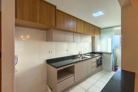 Apartamento para alugar com 69m², 2 quartos e 1 vagaCozinha 