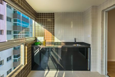 Apartamento para alugar com 69m², 2 quartos e 1 vagaSacada 