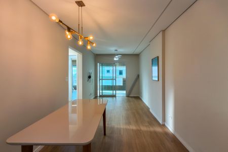 Apartamento para alugar com 69m², 2 quartos e 1 vagaSala