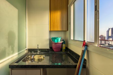 Apartamento para alugar com 69m², 2 quartos e 1 vagaÁrea de Serviço