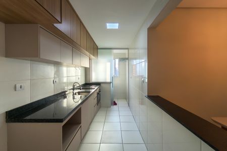 Apartamento para alugar com 69m², 2 quartos e 1 vagaCozinha 