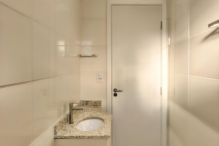 Apartamento para alugar com 69m², 2 quartos e 1 vagaBanheiro 