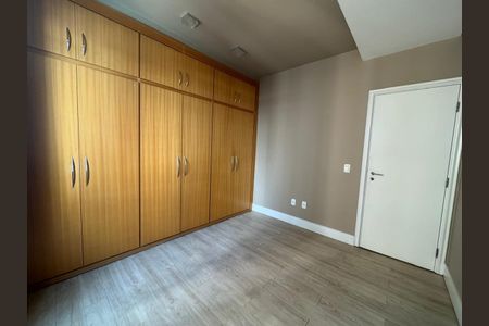 Quarto de apartamento à venda com 1 quarto, 55m² em Santo Agostinho, Belo Horizonte