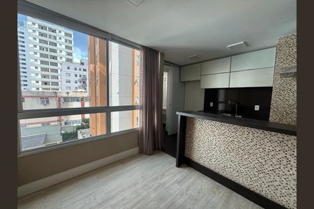 Sala / cozinha de apartamento à venda com 1 quarto, 55m² em Santo Agostinho, Belo Horizonte