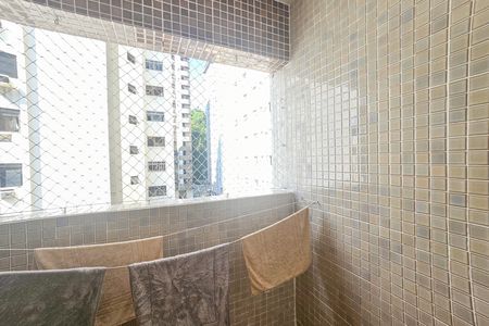 Apartamento para alugar com 106m², 3 quartos e 3 vagas