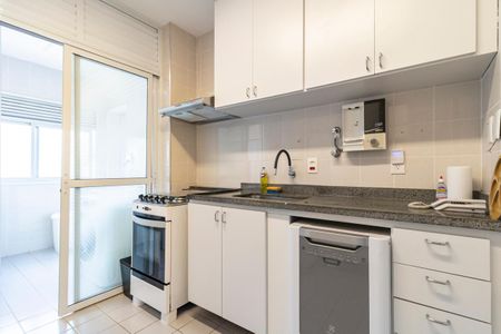 Apartamento para alugar com 76m², 2 quartos e 2 vagas Apartamento para alugar com 76m², 2 quartos e 2 vagasCozinha