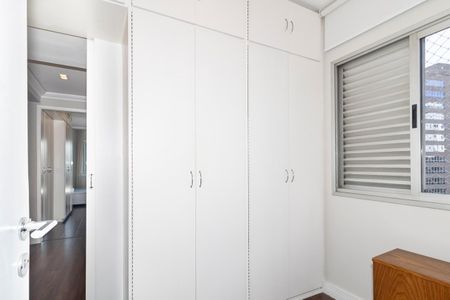Apartamento para alugar com 76m², 2 quartos e 2 vagas Apartamento para alugar com 76m², 2 quartos e 2 vagasDependência