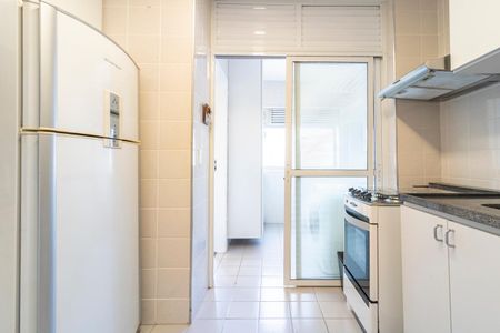 Apartamento para alugar com 76m², 2 quartos e 2 vagas Apartamento para alugar com 76m², 2 quartos e 2 vagasCozinha