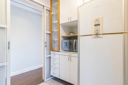 Apartamento para alugar com 76m², 2 quartos e 2 vagas Apartamento para alugar com 76m², 2 quartos e 2 vagasCozinha