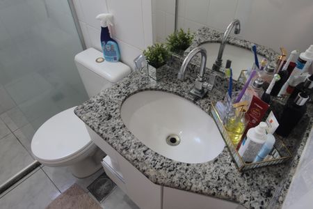 Apartamento para alugar com 114m², 2 quartos e 2 vagasBanheiro da Suíte