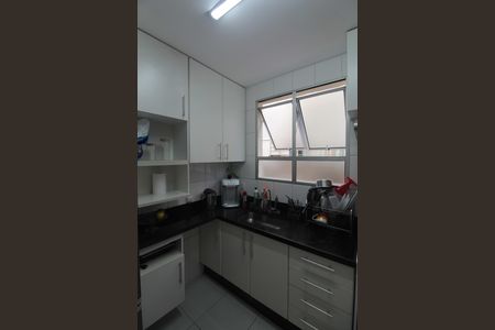 Apartamento para alugar com 114m², 2 quartos e 2 vagasCozinha e Área de Serviço