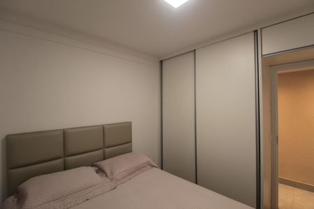 Apartamento para alugar com 114m², 2 quartos e 2 vagasQuarto