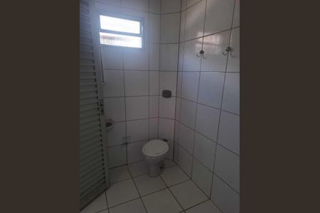 Casa para alugar com 219m², 4 quartos e 2 vagasBanheiro