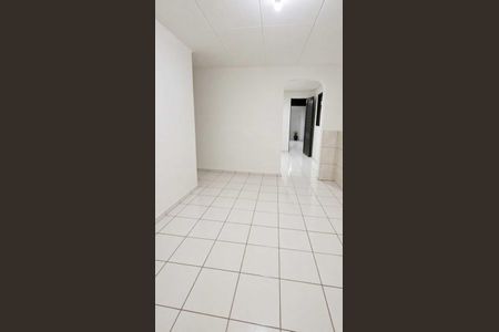 Sala de casa para alugar com 4 quartos, 219m² em Conjunto Riviera, Goiânia