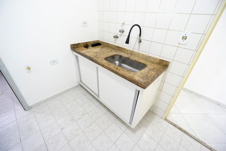 Cozinha de apartamento à venda com 3 quartos, 76m² em Vila Carlos de Campos, São Paulo