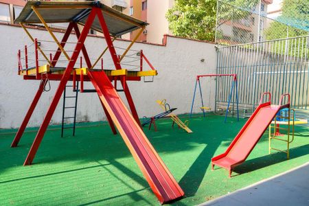 Apartamento à venda com 90m², 2 quartos e 1 vagaÁrea comum - Playground