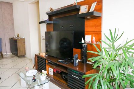 Apartamento à venda com 90m², 2 quartos e 1 vagaSala