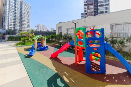 Apartamento à venda com 37m², 2 quartos e sem vaga Apartamento à venda com 37m², 2 quartos e sem vagaÁrea comum - Playground