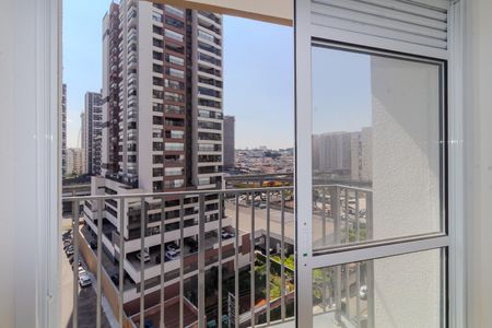 Apartamento à venda com 37m², 2 quartos e sem vaga Apartamento à venda com 37m², 2 quartos e sem vagaSacada
