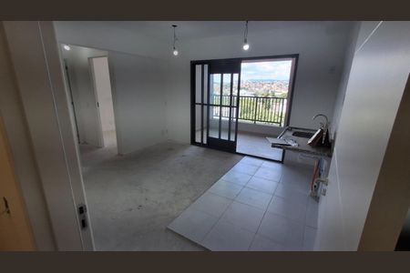Sala de apartamento à venda com 2 quartos, 56m² em Presidente Altino, Osasco
