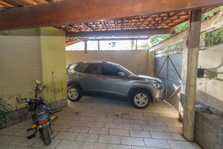 Casa à venda com 158m², 3 quartos e 2 vagasÁrea externa