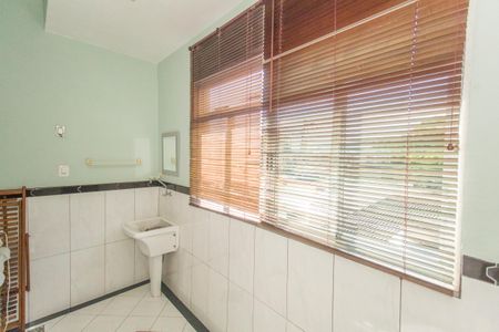 Casa à venda com 158m², 3 quartos e 2 vagasÁrea de Serviço