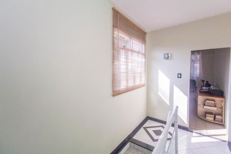 Casa à venda com 158m², 3 quartos e 2 vagasHall