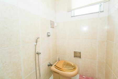 Casa à venda com 158m², 3 quartos e 2 vagasBanheiro 1