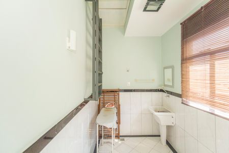 Casa à venda com 158m², 3 quartos e 2 vagasÁrea de Serviço